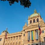 Sunny One Bedroom Flat With National Museum View